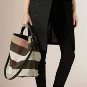 Authentic Burberry Susanna Jute Check Bucket Bag.
